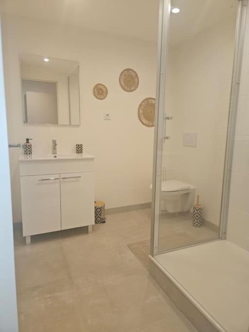 "La Tour", Logement Cosy, Au Calme Vertrieu Ngoại thất bức ảnh