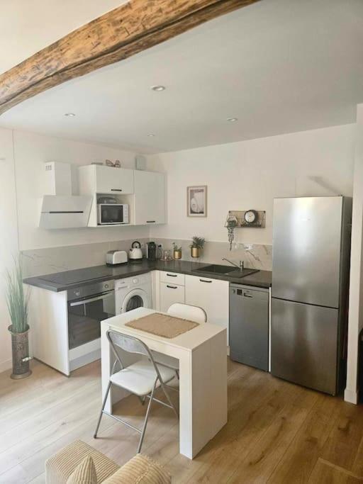 "La Tour", Logement Cosy, Au Calme Vertrieu Ngoại thất bức ảnh