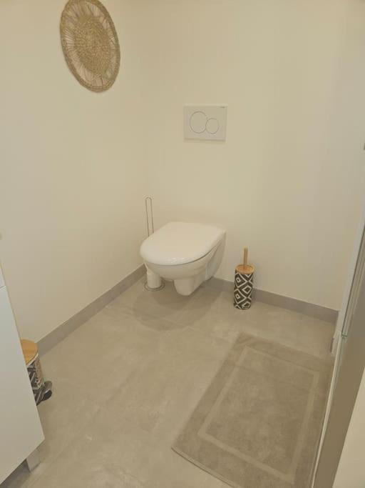 "La Tour", Logement Cosy, Au Calme Vertrieu Ngoại thất bức ảnh